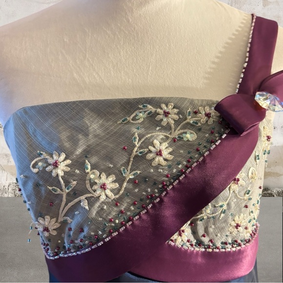 Edgar SN Diego Blue One Shoulder Sleeveless Gown - Picture 2 of 5